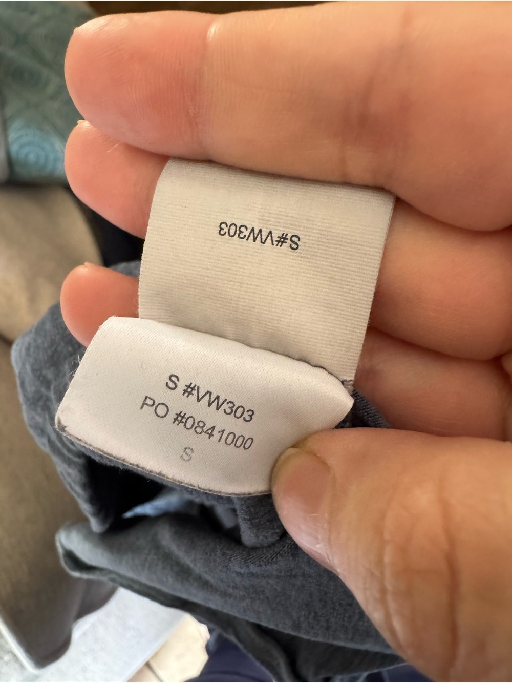 Vuori Performance Joggers Size Small - Picture 5 of 5